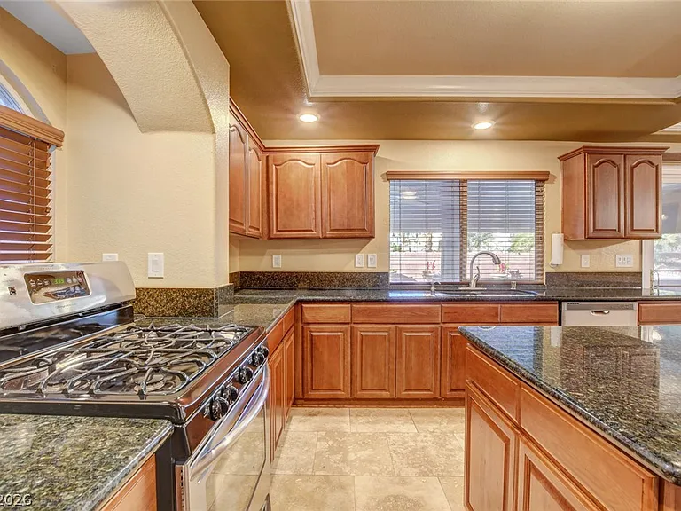 6734 Coronado Crest Ave — Photo 18