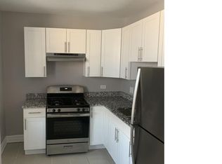416 E 70th St #1, Chicago, IL 60637