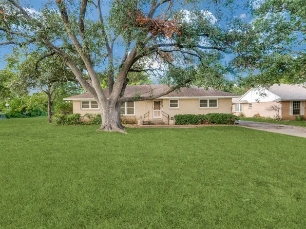 839 E Worth St, Grapevine, TX 76051