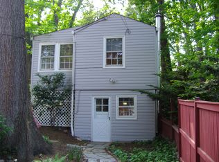 232 1/2 N Fillmore St, Arlington, VA 22201