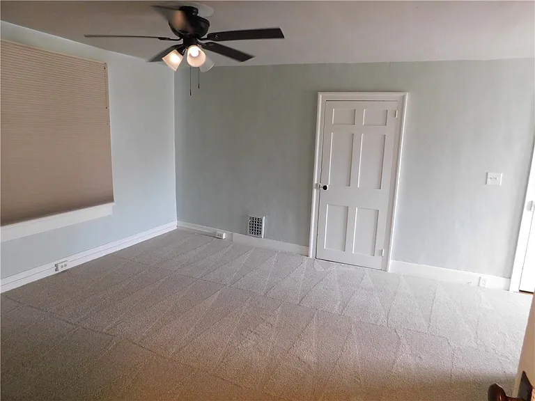 321 N Main St — Photo 12