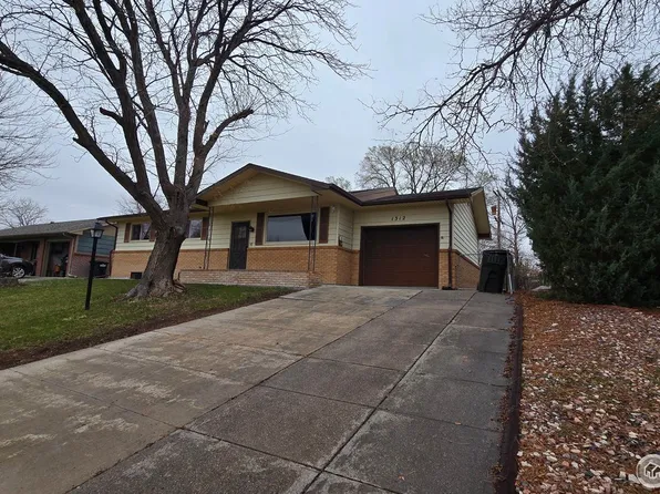 1312 Coolidge St, Sterling, CO 80751