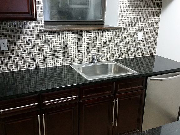 3rd image of 259 W 122nd St APT 2A
