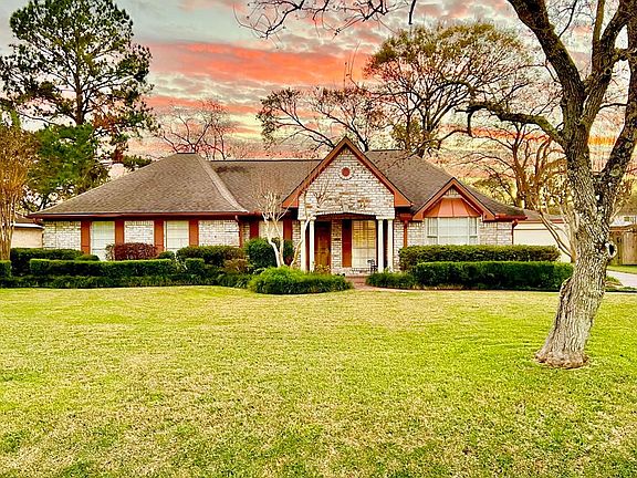 2nd image of 1004 Merriewood Dr