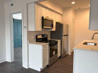 5918 W Fulton St #3, Chicago, IL 60644