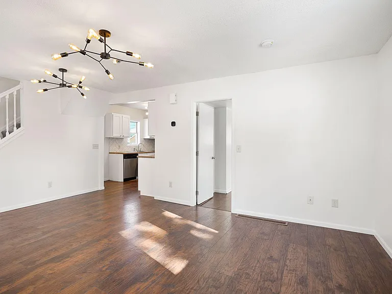3956 Vera Cruz Ave N — Photo 10
