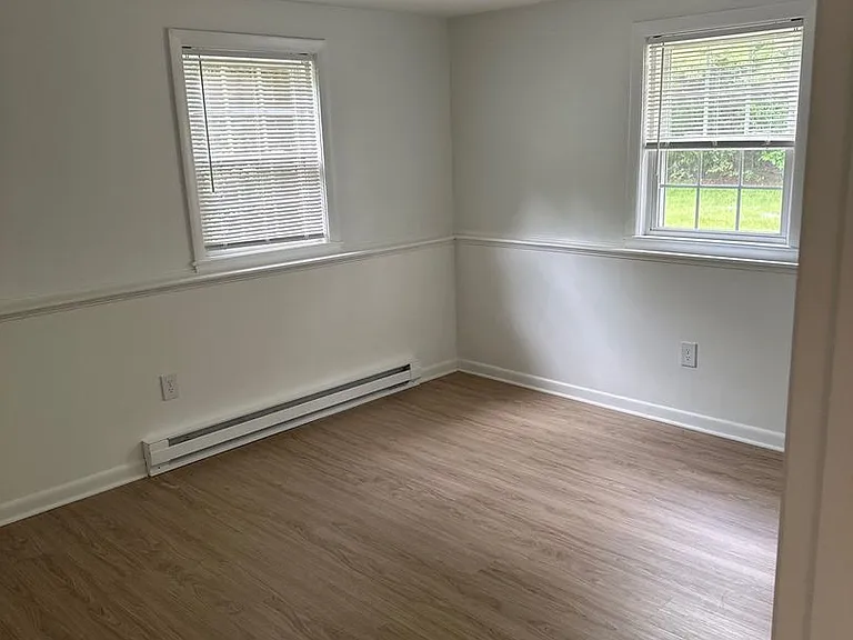 103 S Policy St — Photo 5
