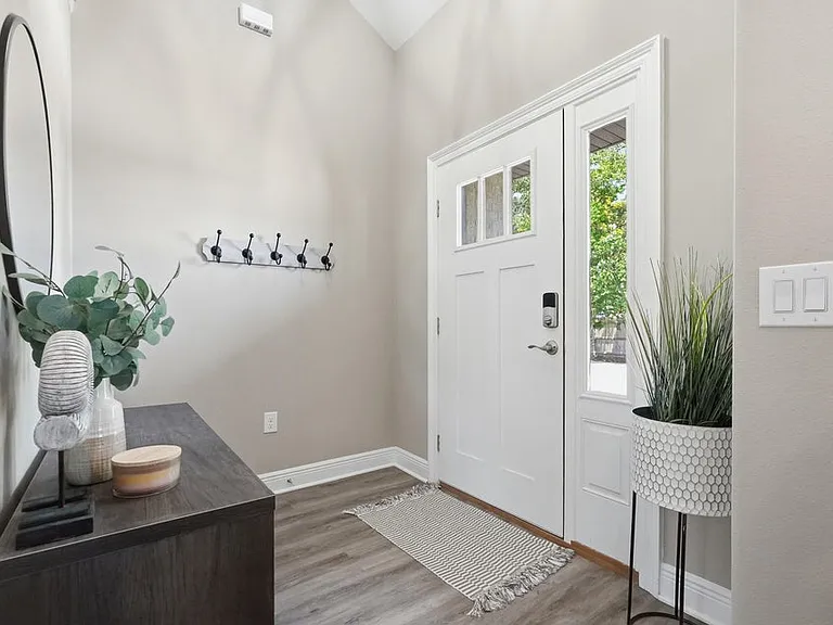 2331 Hadleigh Hills Ct — Photo 4