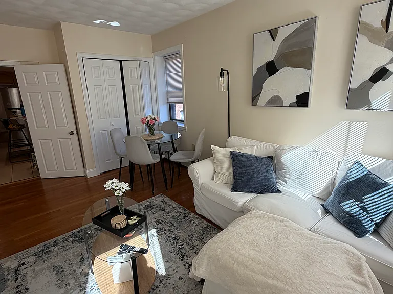 74 N Margin St #4 — Photo 4