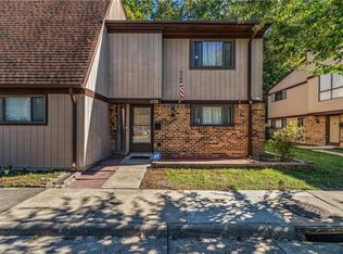1128 Willow Green Dr, Newport News, VA 23602
