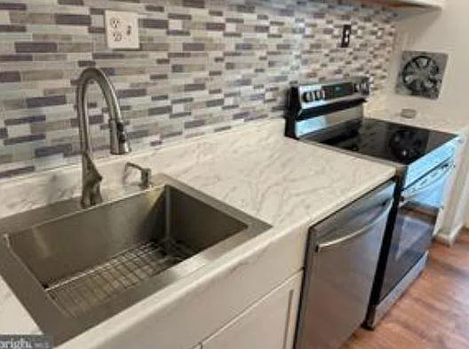 4807 Eaton Pl — Photo 7