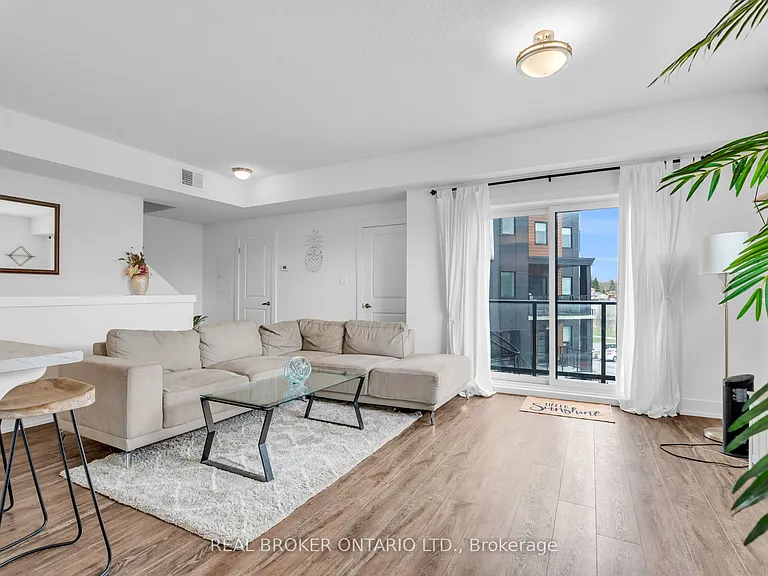 17 Centre St #311 — Photo 18