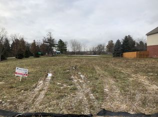 1990 Rosati Ct, Rochester Hills, MI 48307