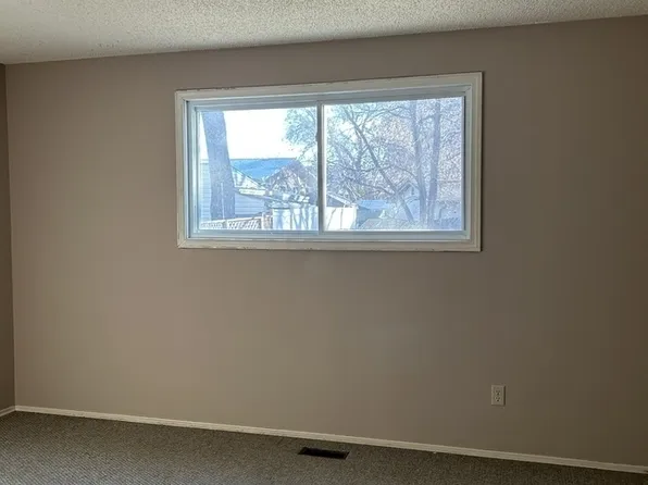 211 Thomson Ave, Regina, SK