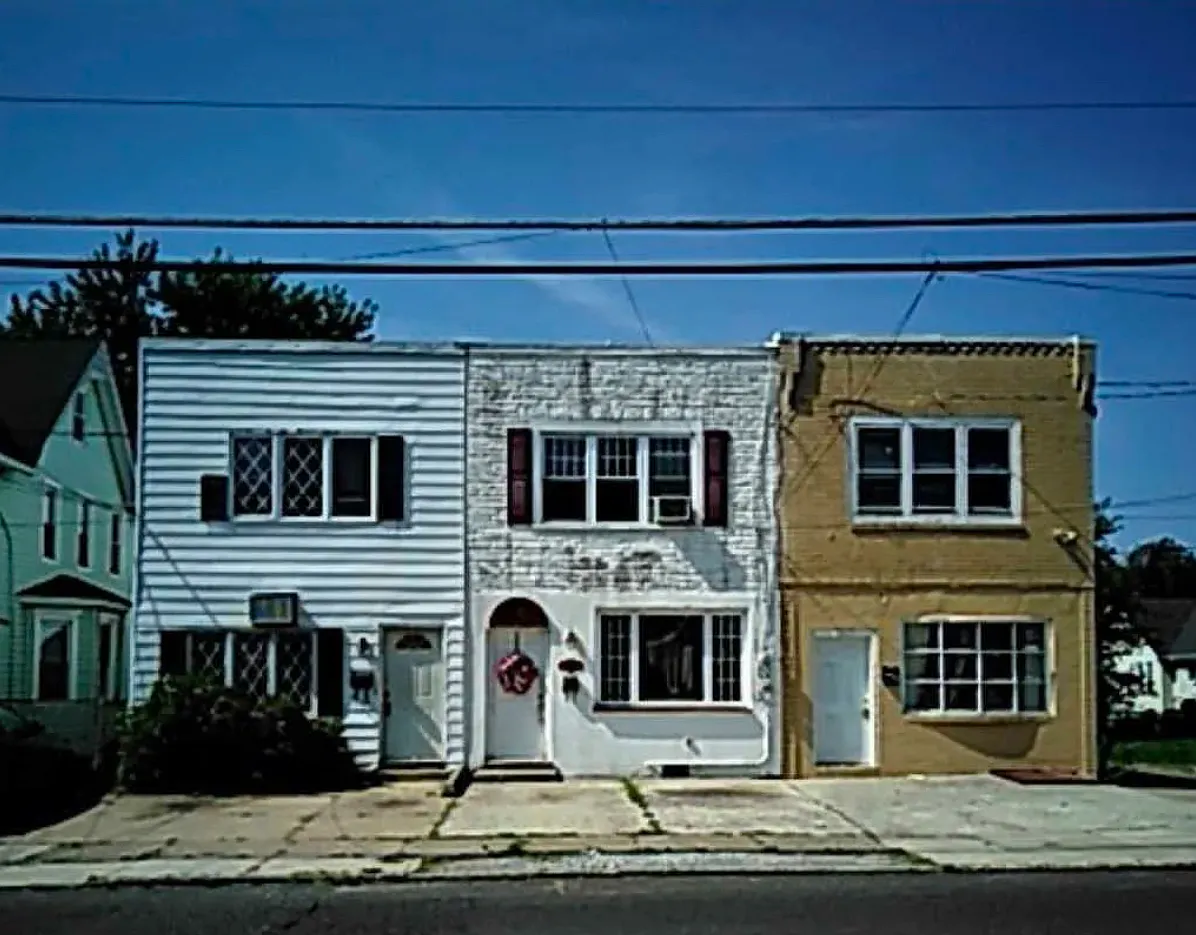 2227 Cove Road - 1 — Photo 1