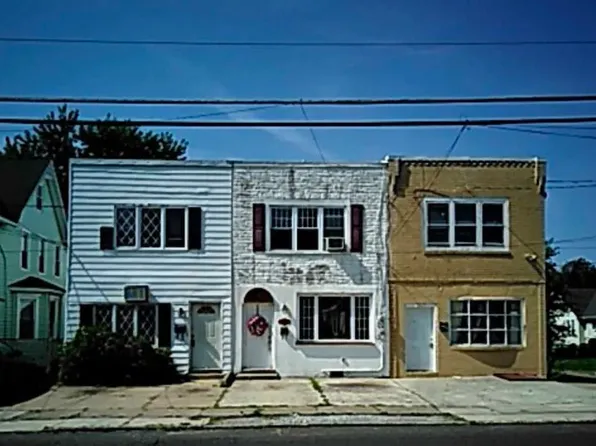 2227 Cove Rd, Pennsauken, NJ 08110