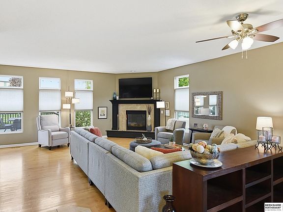 5th image of 11309 Pebblebrooke Blvd