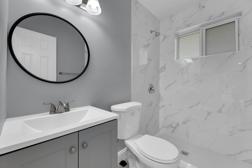 802 SW 10th St #802, photo 9