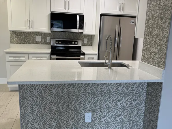 2561 Grassy Point Dr Unit 203, Lake Mary, FL 32746