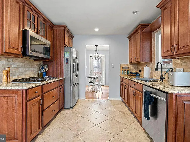 7005 Stone Mill Pl — Photo 2