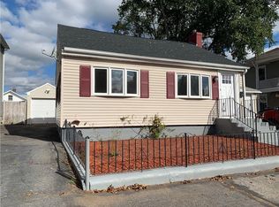 296 Norfolk Ave, Pawtucket, RI 02861