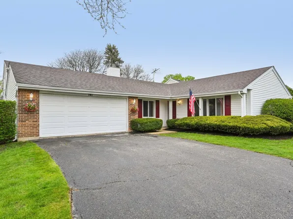 101 Heather Ct, Rolling Meadows, IL 60008