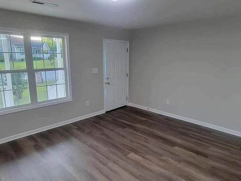 320 Olive Branch Blvd — Photo 4