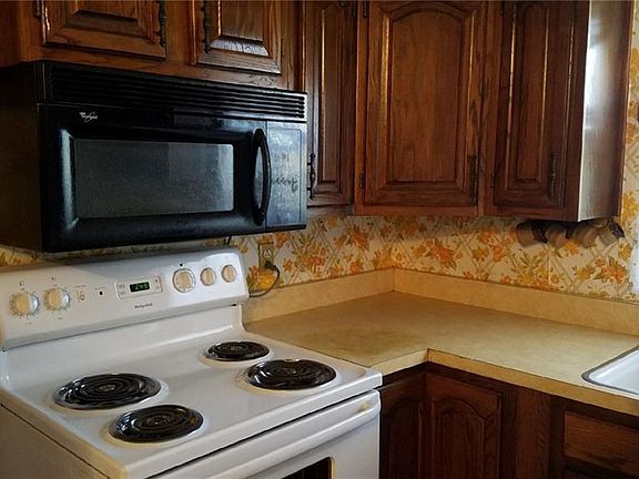 2nd image of 428 Mertland Ave