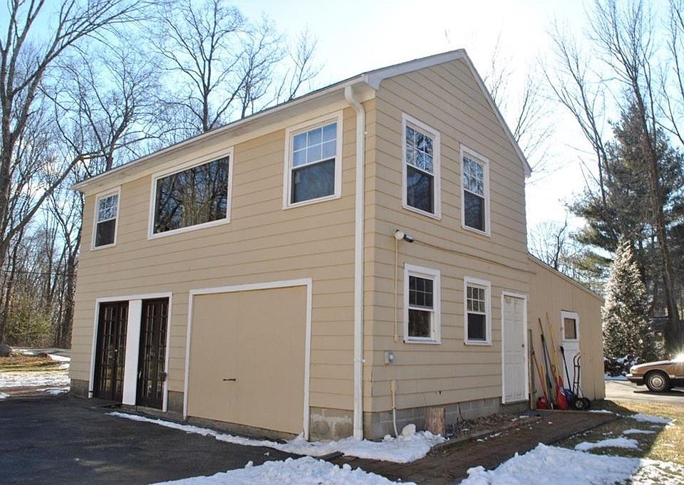 15 Old Zoar Rd, Monroe, CT 06468 Zillow