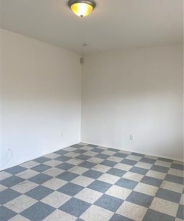 2nd image of 3511 Royal St