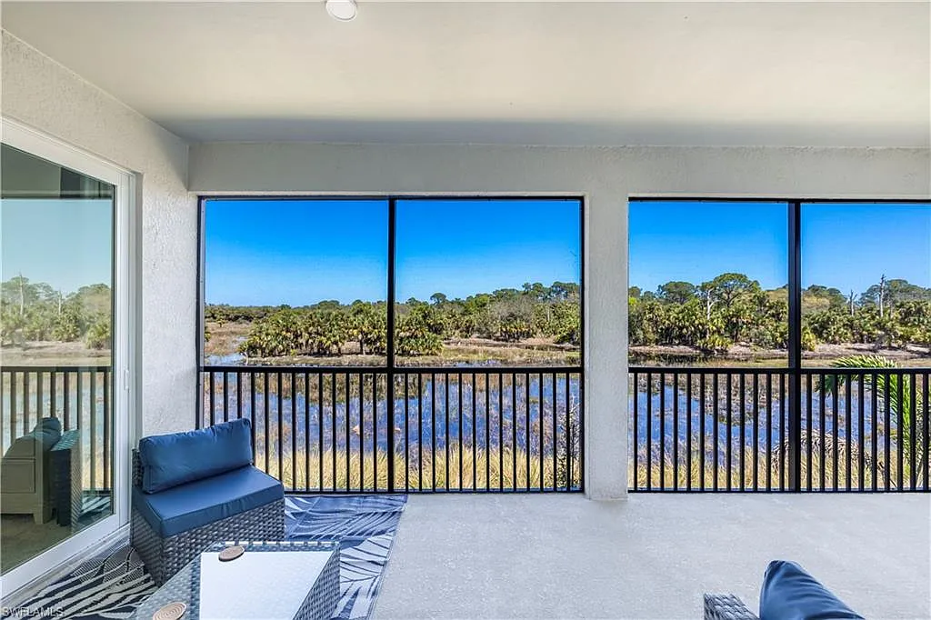 3 bed, 2.0 bath, 2110 sqft, $7,500 — Photo 2