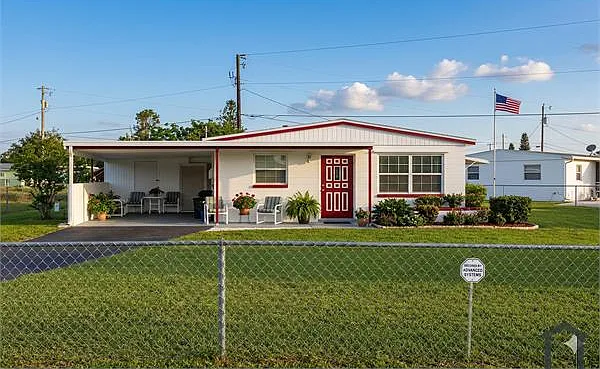 2 bed, 920 sqft, $1,800 — Photo 2