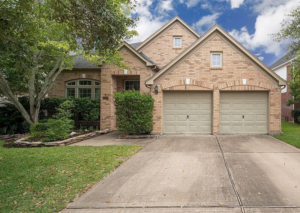 1st image of 22406 Cascade Springs Dr