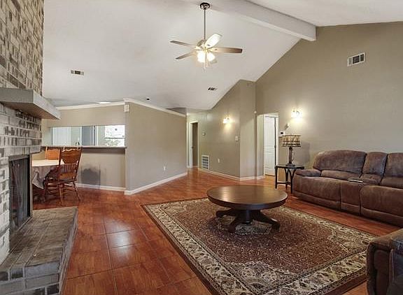 4th image of 2633 English Colony Dr