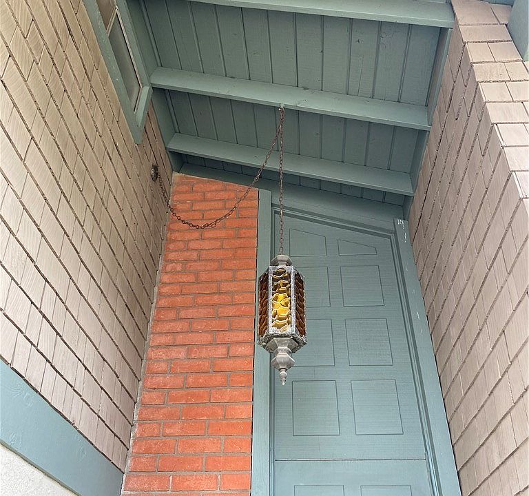 1st image of 746 Golden Prados Dr