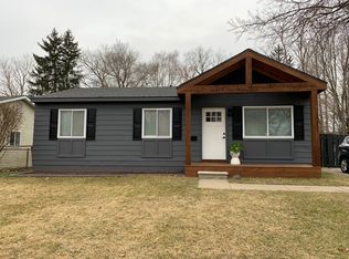 742 Devonshire Blvd, Brighton, MI 48116