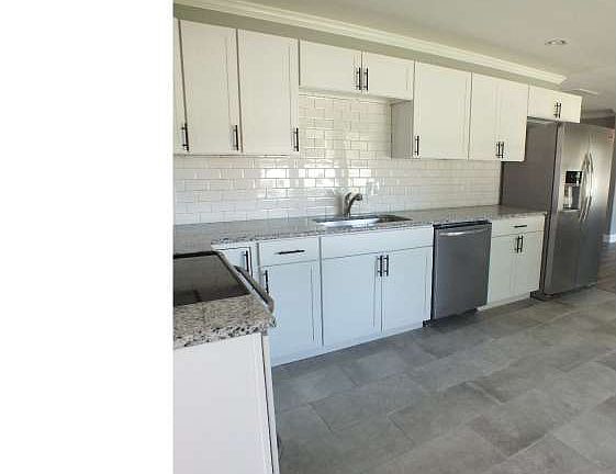 4th image of 63 Kenmar Dr