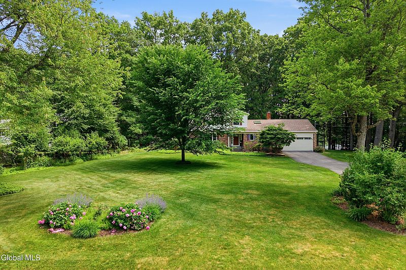 5th image of 29 Stony Brook Drive