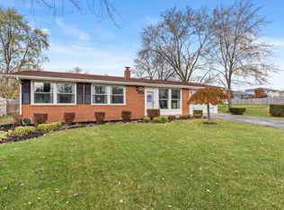 9400 Willow Ln, Mokena, IL 60448