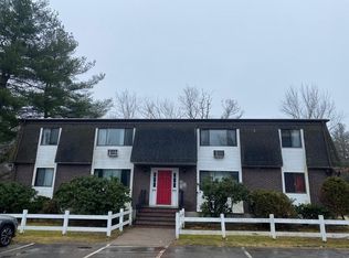 14 Pierce St APT 6, Foxboro, MA 02035