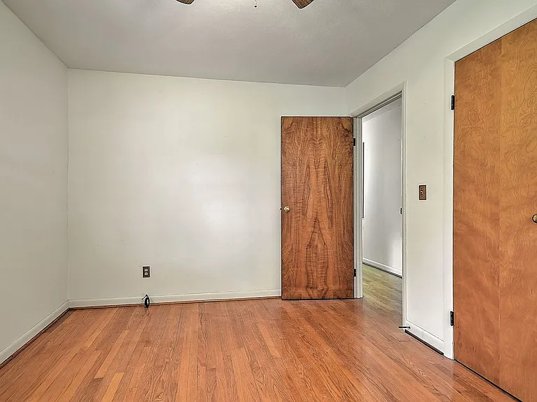 208 Hogan Ave — Photo 11