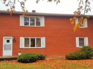 120 1/2 Waverly Ave, Wadsworth, OH 44281