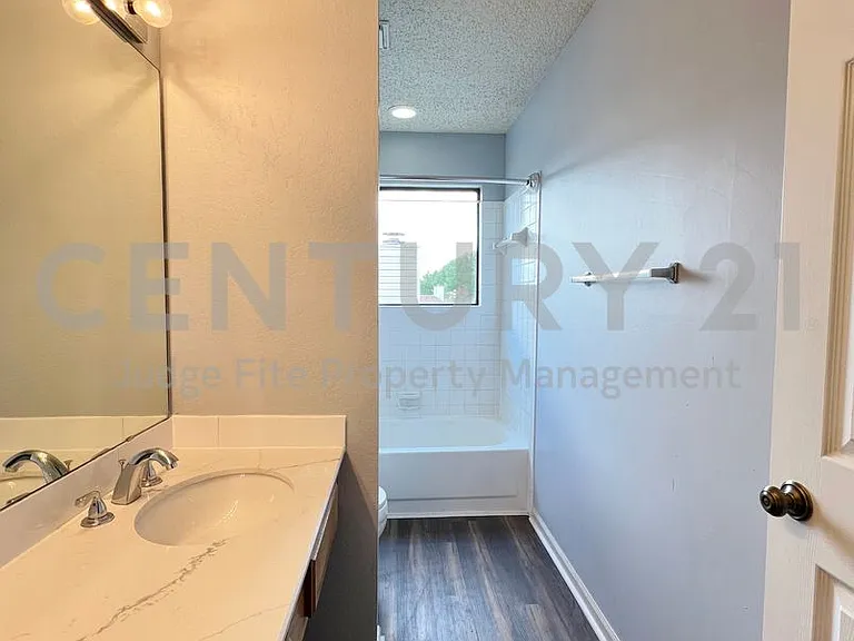2019 Longmeadow Ct — Photo 18