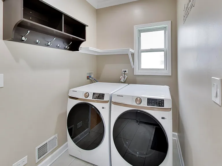 501 Tuscany Dr — Photo 15