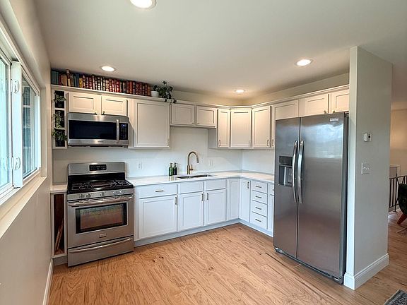 4th image of 138 Cottonwood Ct