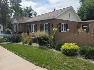 302 Maple Ave, Clinton, WI 53525