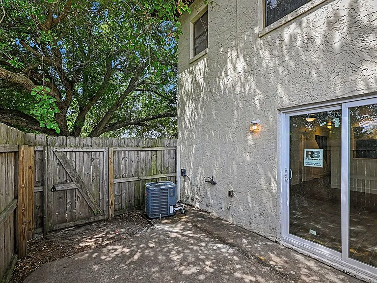 2173 Stewart Rd — Photo 24