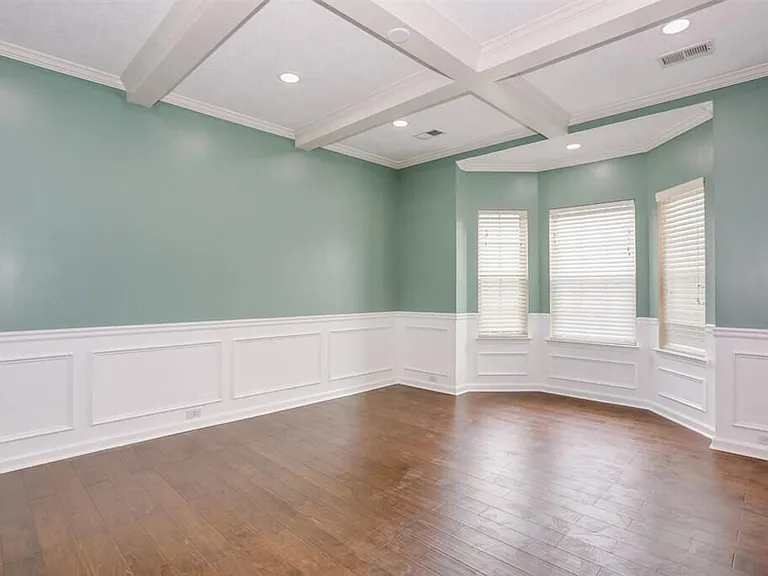 3013 Burgess St — Photo 10