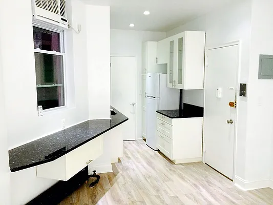 Rented by Performing Assets Corp | media 24