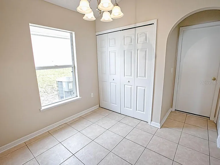 2139 Sandridge Cir — Photo 12